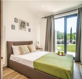 4 bedroom villa with pool near Pula, sleeps 8